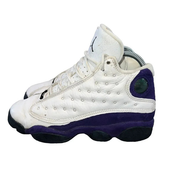 Air Jordan 13 Retro White and Purple Size 5Y‎ - Picture 1 of 11